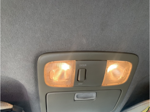 Toyota Wish fotoğraf 16