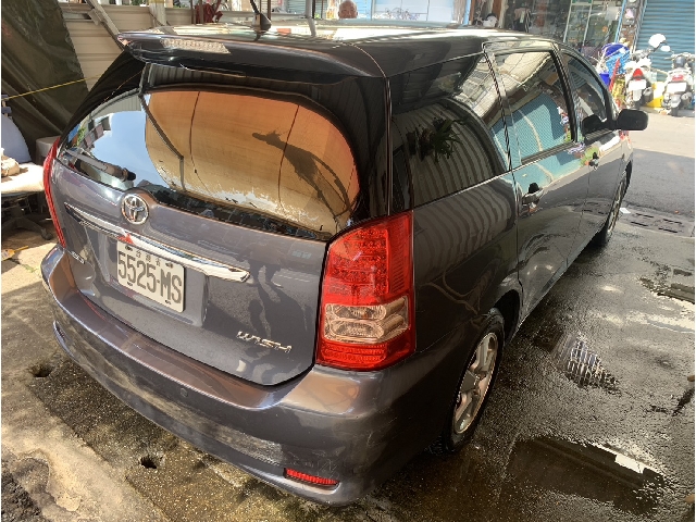 Toyota Wish fotoğraf 5