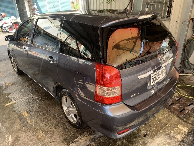 Toyota Wish fotoğraf 6
