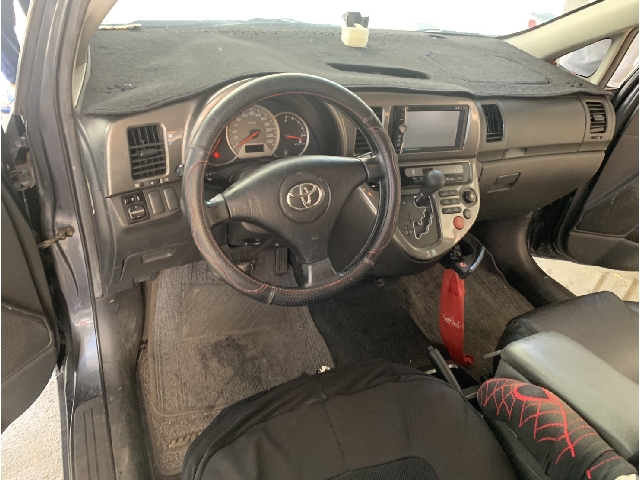Toyota Wish fotoğraf 9
