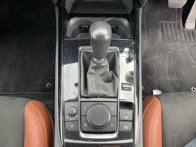 Mazda CX-30 fotoğraf 19