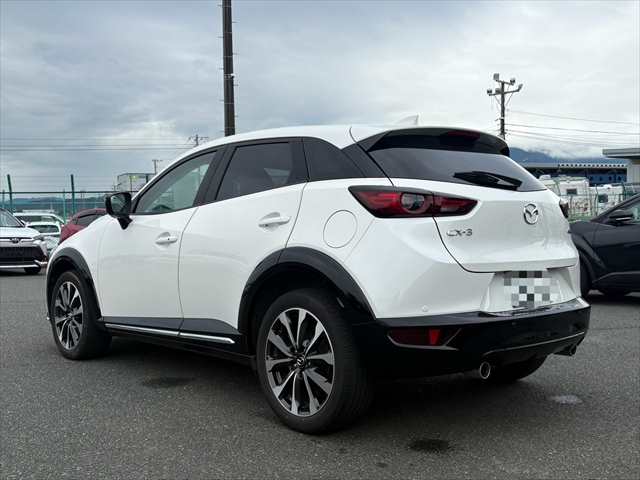 Mazda CX-3 fotoğraf 2