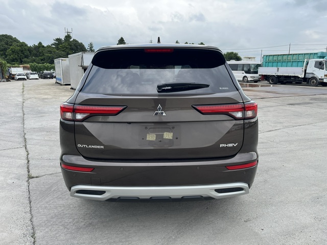 Mitsubishi Outlander PHEV fotoğraf 7