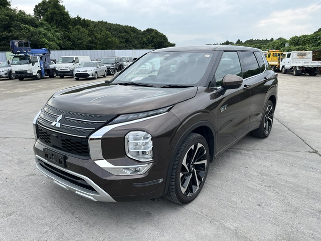 Mitsubishi Outlander PHEV fotoğraf 3
