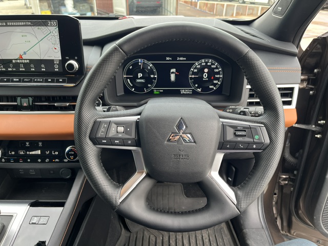 Mitsubishi Outlander PHEV fotoğraf 11