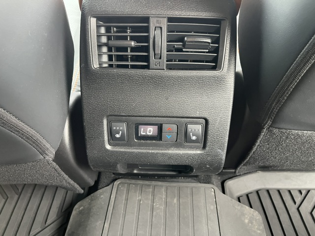 Mitsubishi Outlander PHEV fotoğraf 20