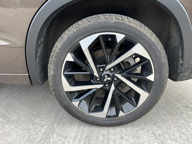 Mitsubishi Outlander PHEV fotoğraf 36