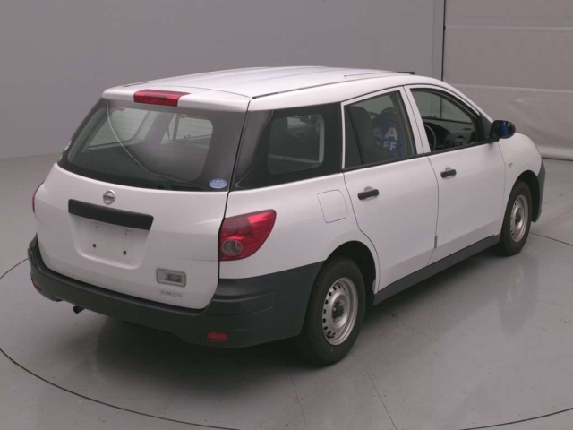 Nissan AD Van NV150 photo 2