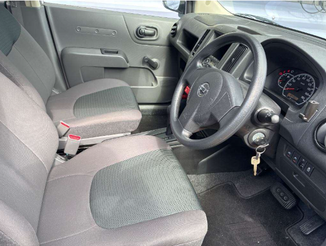Nissan AD Van NV150 photo 7