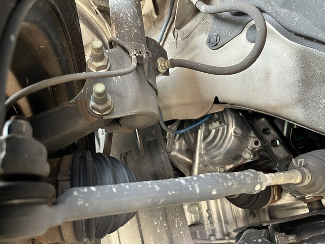 Nissan AD Van photo 26