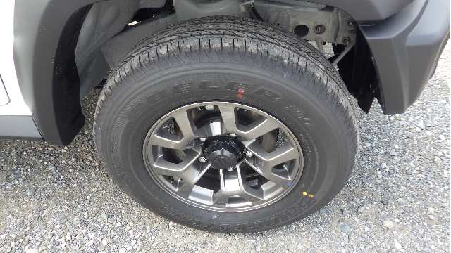 Suzuki Jimny Nomade fotoğraf 13