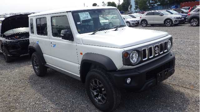 Suzuki Jimny Nomade fotoğraf 2