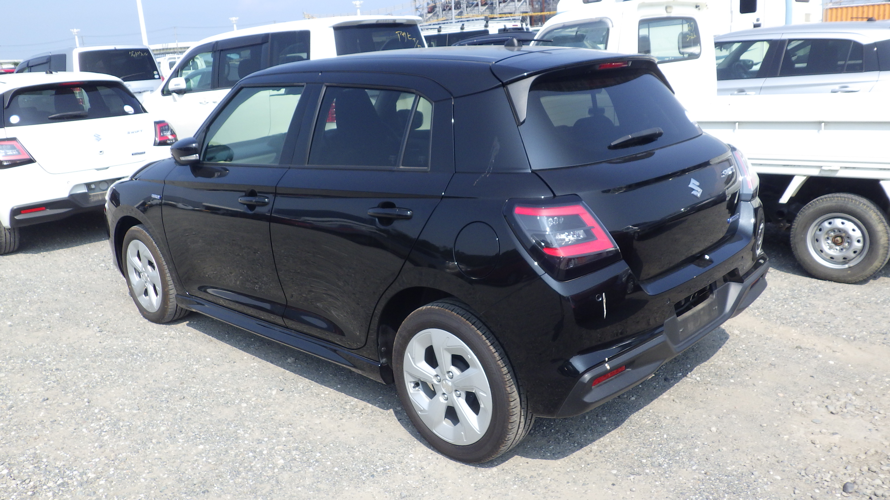 Suzuki Swift fotoğraf 2