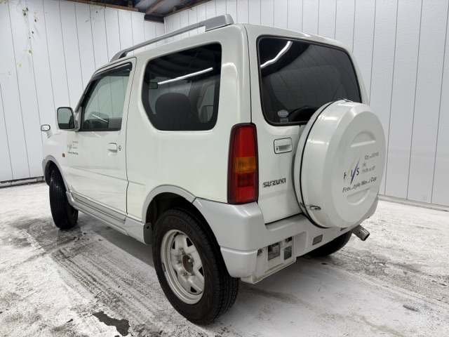 Suzuki Jimny photo 2