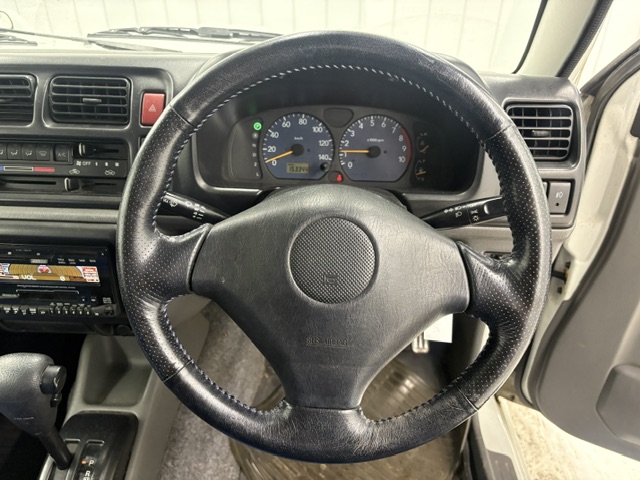 Suzuki Jimny photo 6