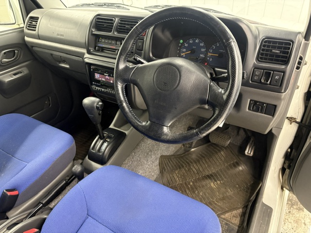 Suzuki Jimny photo 14