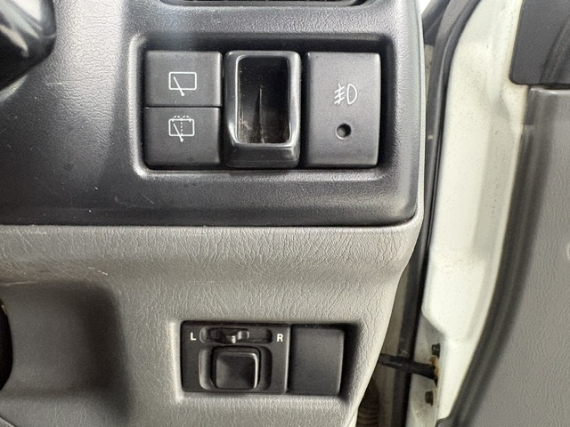 Suzuki Jimny photo 12