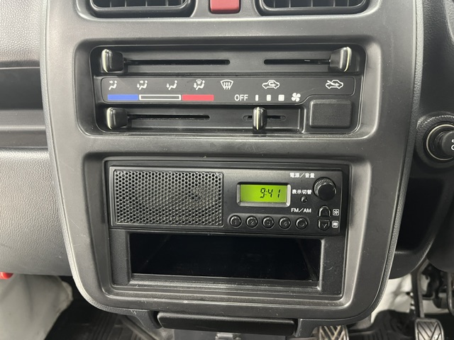 Suzuki Carry Truck photo 14
