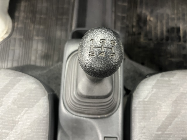 Suzuki Carry Truck photo 15