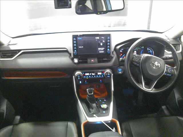 Toyota RAV4 photo 3