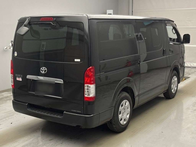 Toyota Hiace Van fotoğraf 4