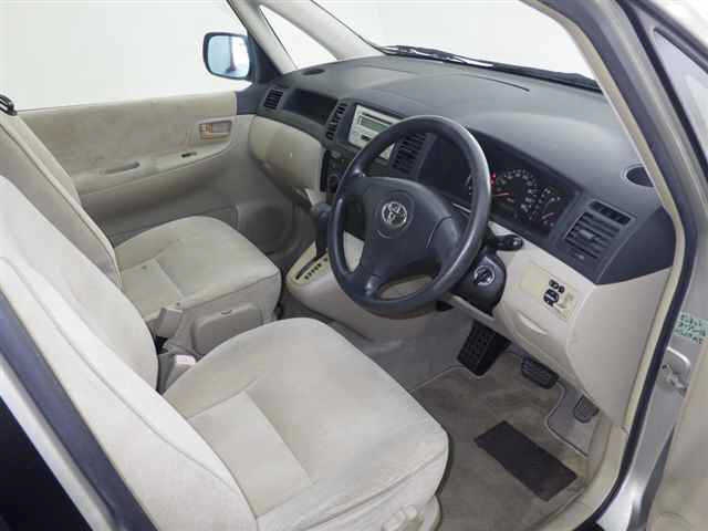 Toyota Corolla Spacio fotoğraf 6
