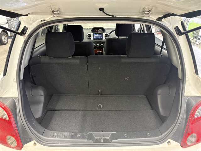 Toyota Ist fotoğraf 17