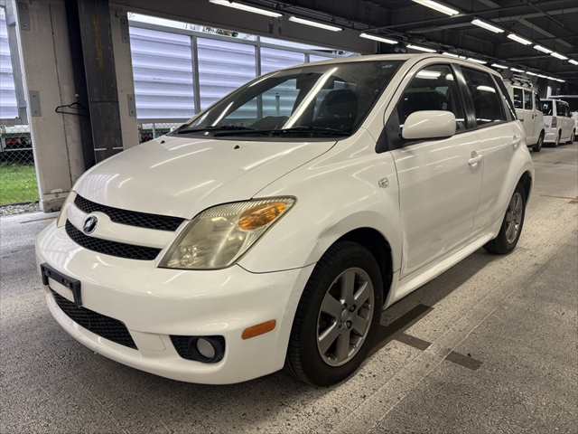 Toyota Ist fotoğraf 3