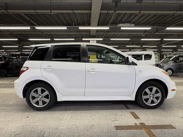 Toyota Ist fotoğraf 5