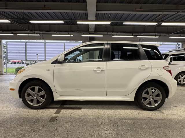 Toyota Ist fotoğraf 6