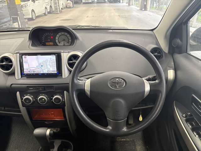 Toyota Ist fotoğraf 9