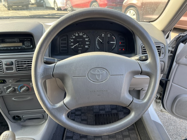 Toyota Corolla fotoğraf 11