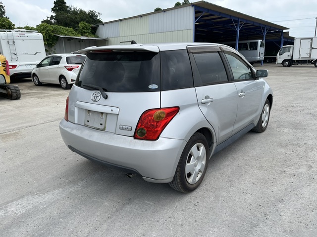 Toyota Ist fotoğraf 4