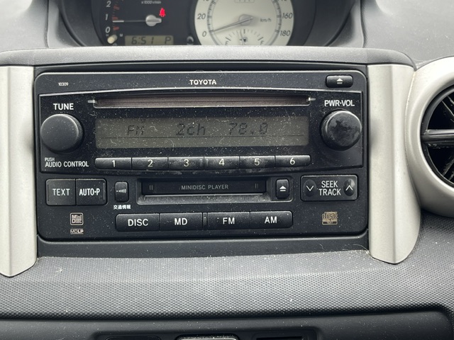 Toyota Ist fotoğraf 13