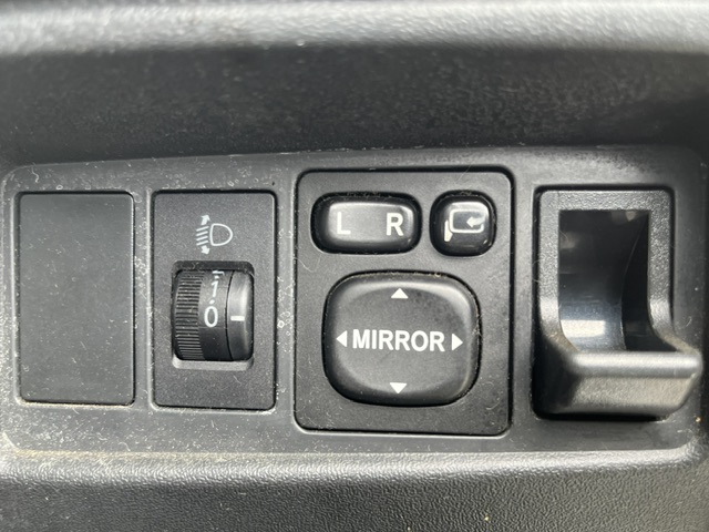 Toyota Ist fotoğraf 16