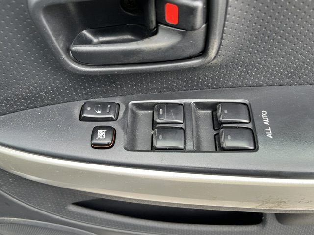Toyota Ist fotoğraf 17