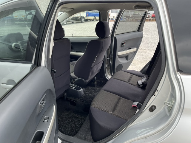Toyota Ist fotoğraf 19