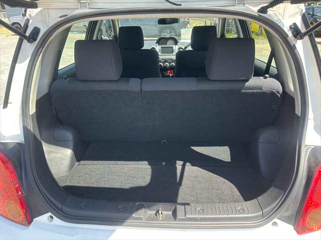 Toyota Ist photo 22