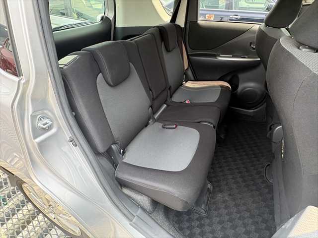 Toyota Ractis fotoğraf 15