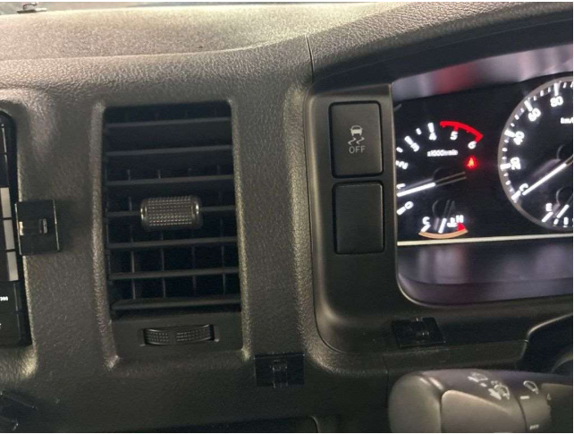 Toyota Hiace Van fotoğraf 10