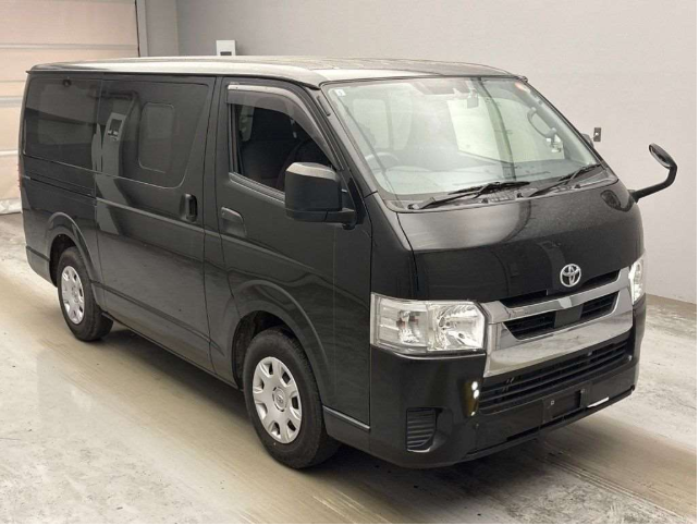 Toyota Hiace Van fotoğraf 6