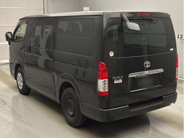 Toyota Hiace Van fotoğraf 3