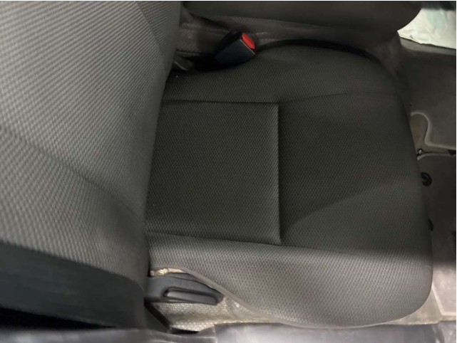 Toyota Hiace Van fotoğraf 12