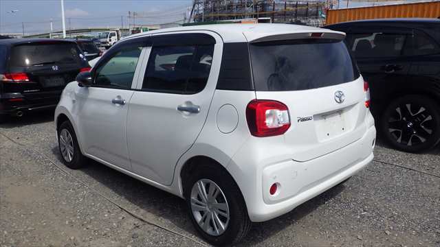Toyota Passo fotoğraf 2