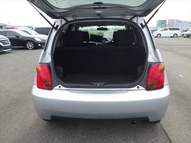 Toyota Ist photo 20
