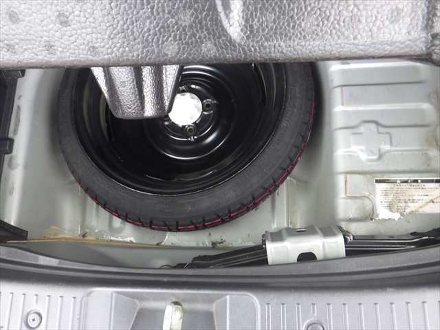 Toyota Ist photo 21