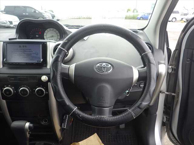 Toyota Ist photo 14