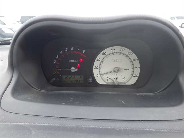 Toyota Ist photo 11