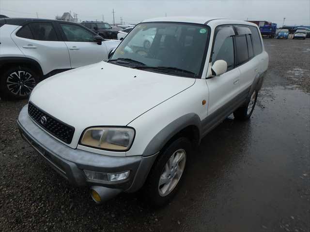 Toyota RAV4 photo 3