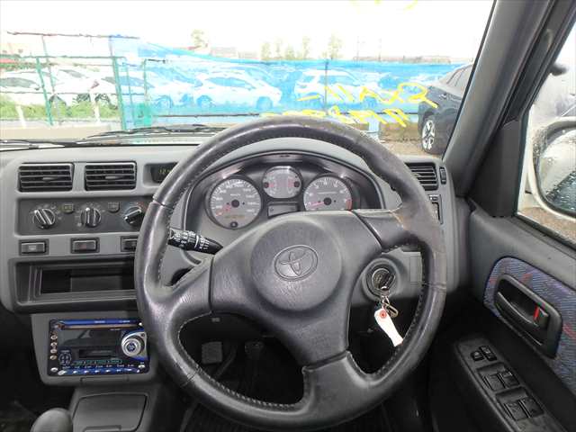 Toyota RAV4 photo 11